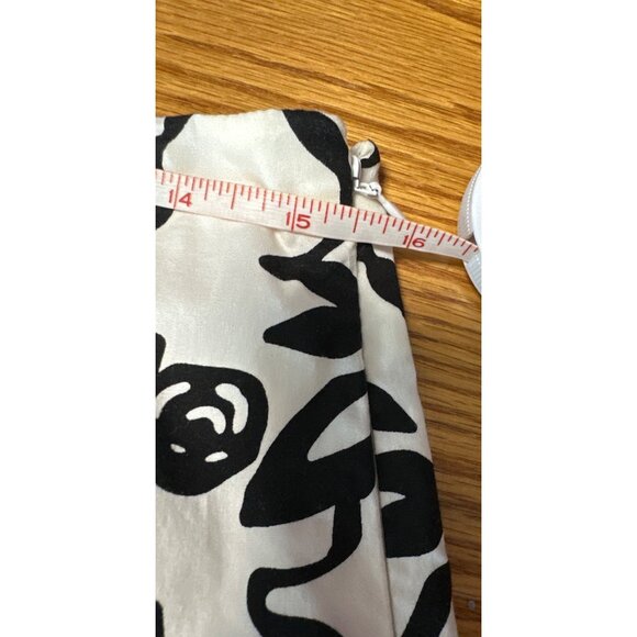 White House Black Market Womens Floral Flared Black & White Cotton Skirt Size 8 - Picture 9 of 10